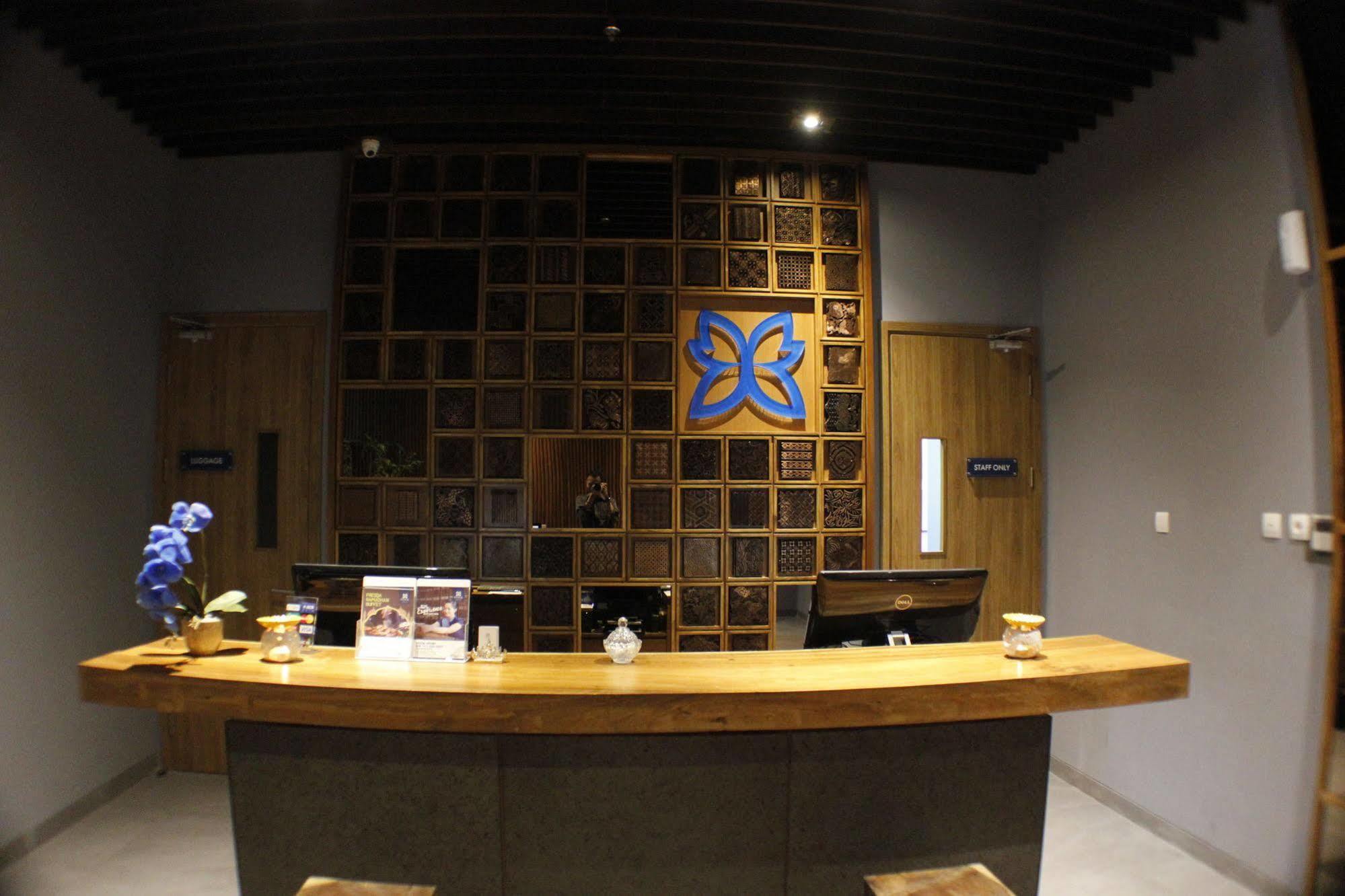Batiqa Hotel Lampung Bandar Lampung Eksteriør billede